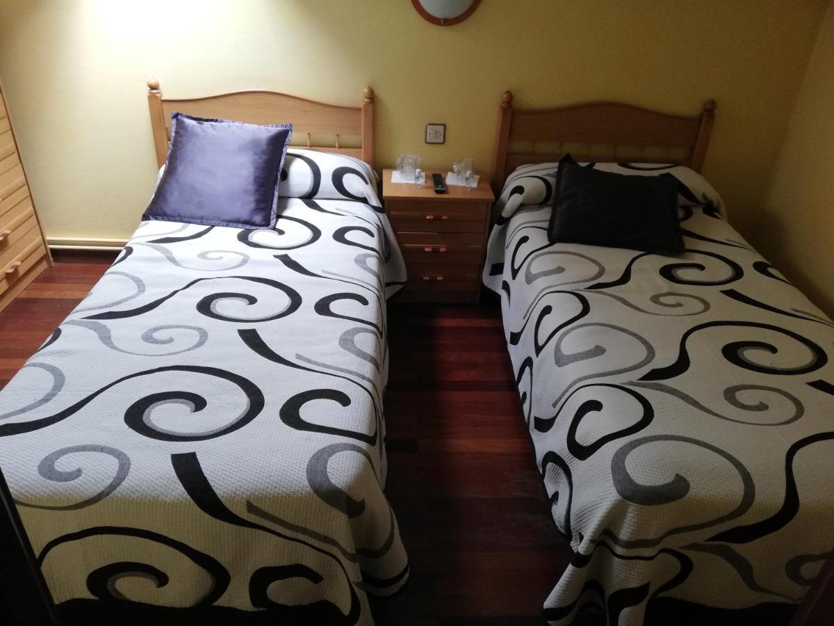 Pension Rosa Cabezón de la Sal Екстериор снимка